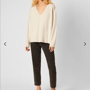 French connection v-neck oatmeal / gray sweater